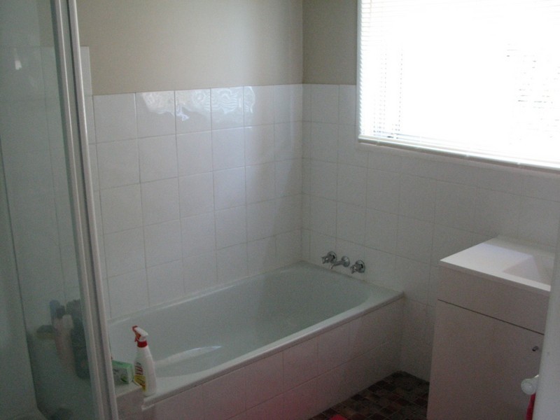 6 Limerick dr, Crestmead QLD 4132