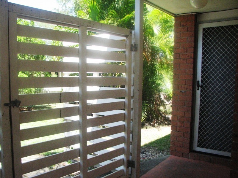 7 SYLVIA ST, Loganlea QLD 4131