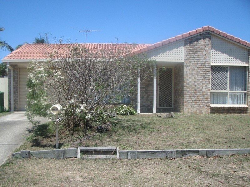12 Calder crt, Crestmead QLD 4132