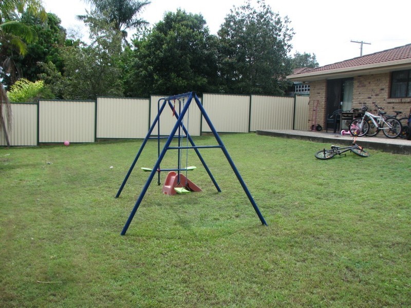 15 Keatley st, Crestmead QLD 4132