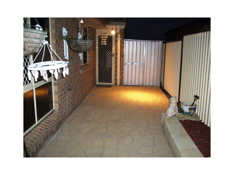 16  Geaney blv, Crestmead QLD 4132