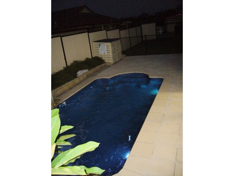 16  Geaney blv, Crestmead QLD 4132