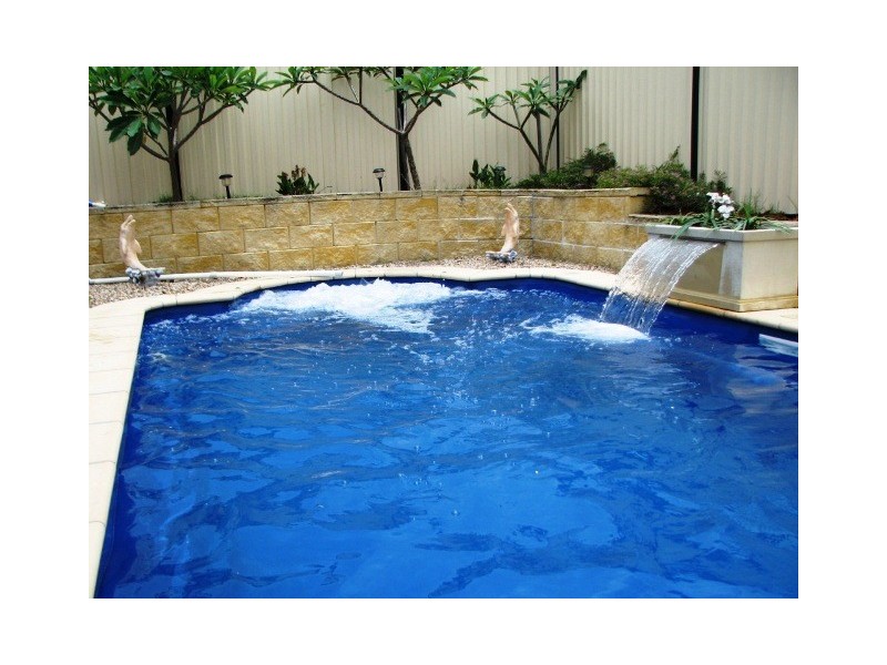 16  Geaney blv, Crestmead QLD 4132