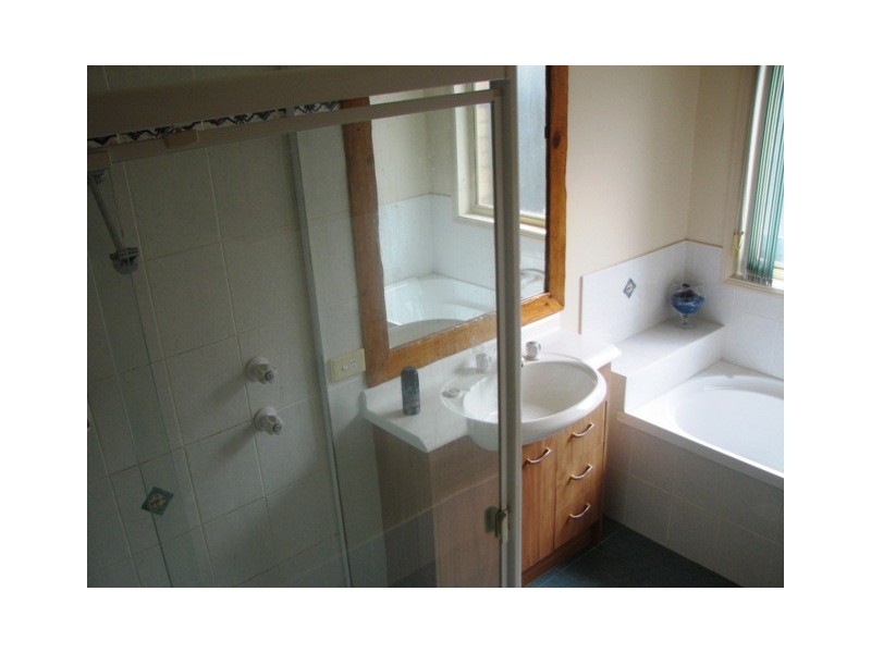 33 Lake Amaroo crt, Logan Reserve QLD 4133