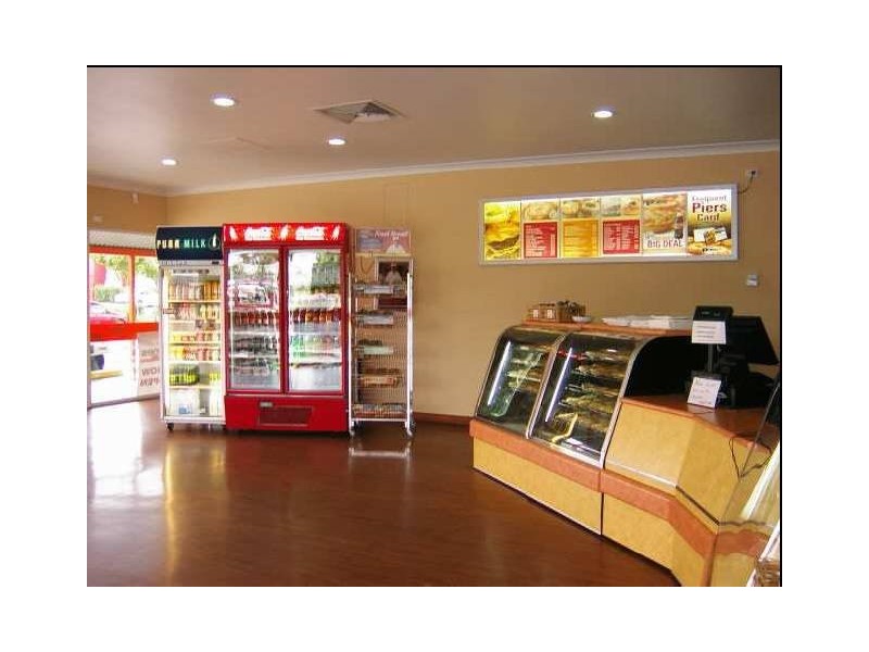 116 Wembely Rd, Logan Central QLD 4114