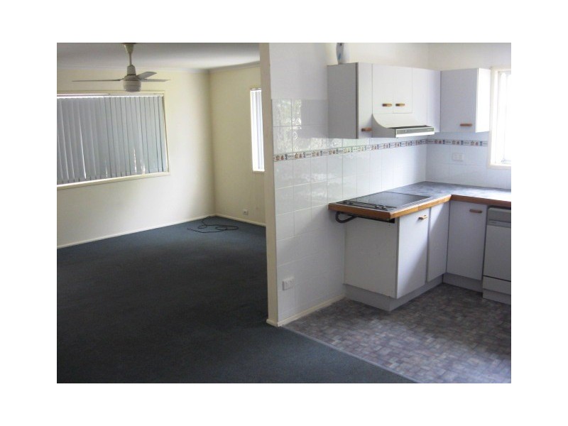 42 bambil st, Crestmead QLD 4132