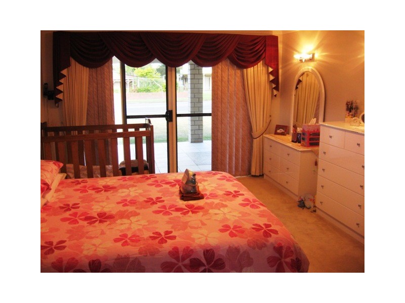 1 Rasmussen Av, Marsden QLD 4132