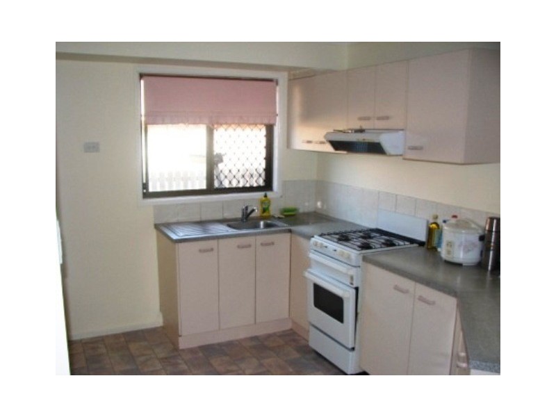 15 Bilk st, Crestmead QLD 4132