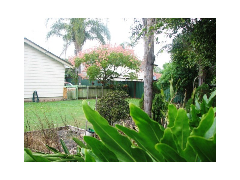 12 Forestwood st, Crestmead QLD 4132