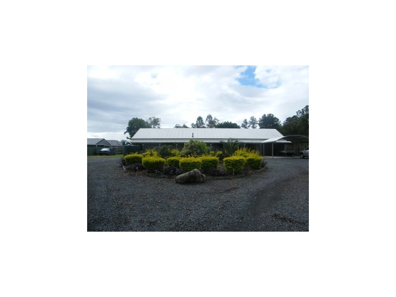 33 FEDRICK, Boronia Heights QLD 4124
