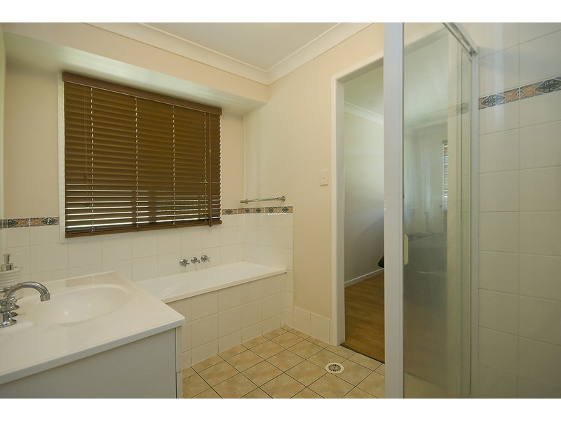 30 HEDERA ST, Regents Park QLD 4118