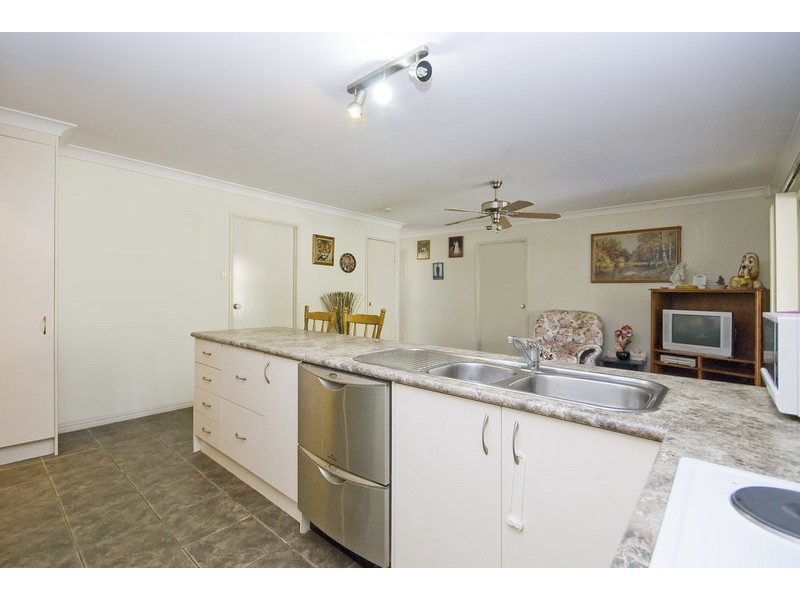 36 Capricorn ave, Crestmead QLD 4132