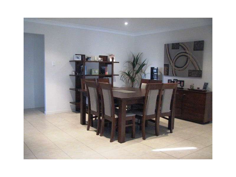 25 JAMES ST, Crestmead QLD 4132