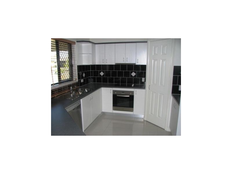 18 Rasmussen Avenue, Marsden QLD 4132