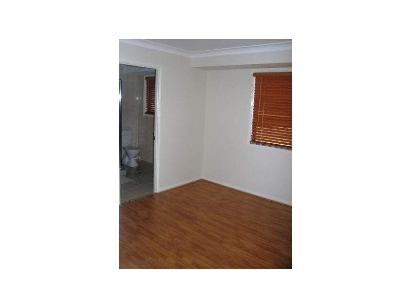 18 Rasmussen Avenue, Marsden QLD 4132