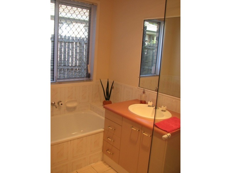 8 DARRYL, Loganlea QLD 4131