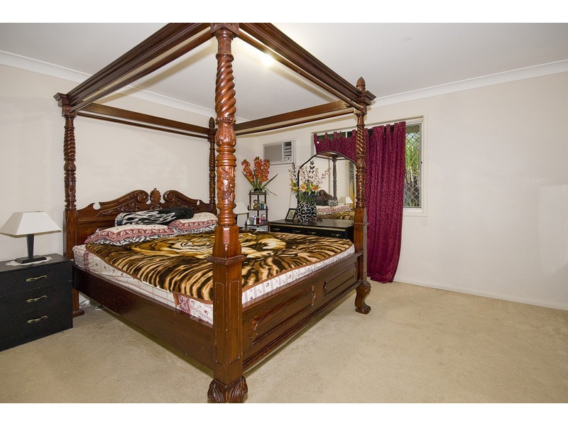 31 Fifth Avenue, Marsden QLD 4132