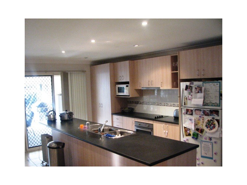 25 James, Crestmead QLD 4132