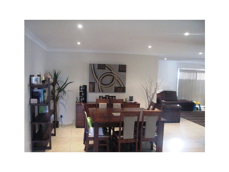 25 James, Crestmead QLD 4132