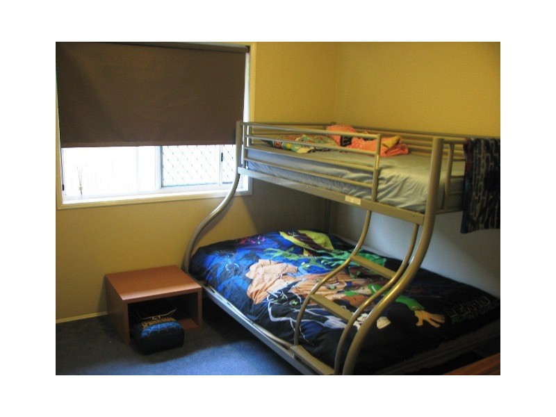 10 RISEBOROUGH CR, Crestmead QLD 4132