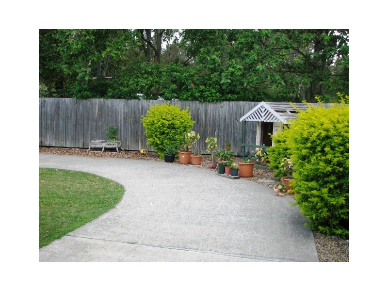 10 RISEBOROUGH CR, Crestmead QLD 4132