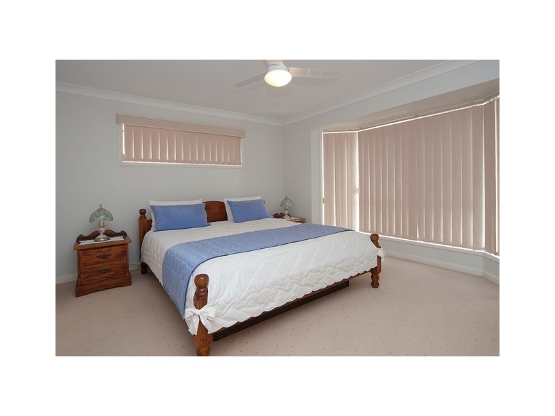 36 CIANTHUS ST, Regents Park QLD 4118