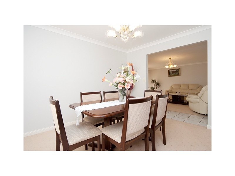 36 CIANTHUS ST, Regents Park QLD 4118