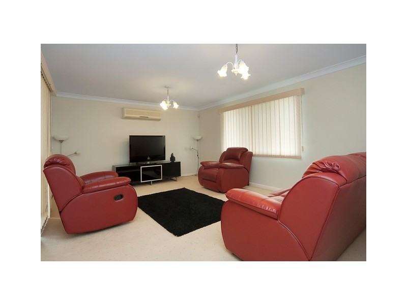 36 CIANTHUS ST, Regents Park QLD 4118