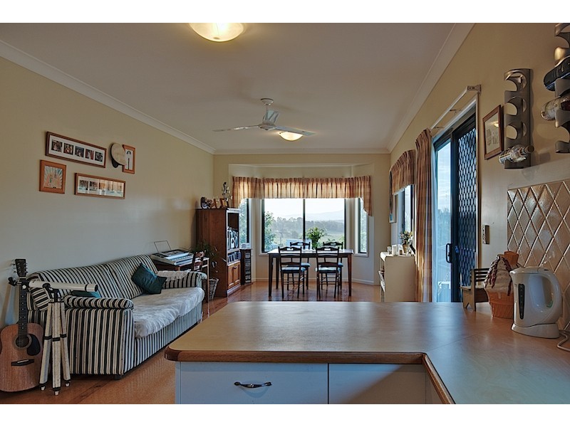 18 Oakleigh Court, Woodhill QLD 4285