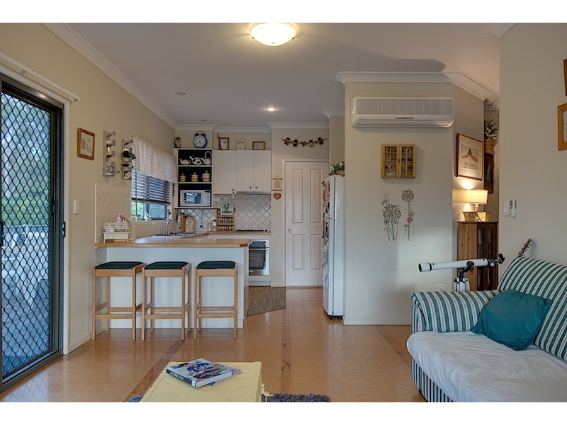 18 Oakleigh Court, Woodhill QLD 4285