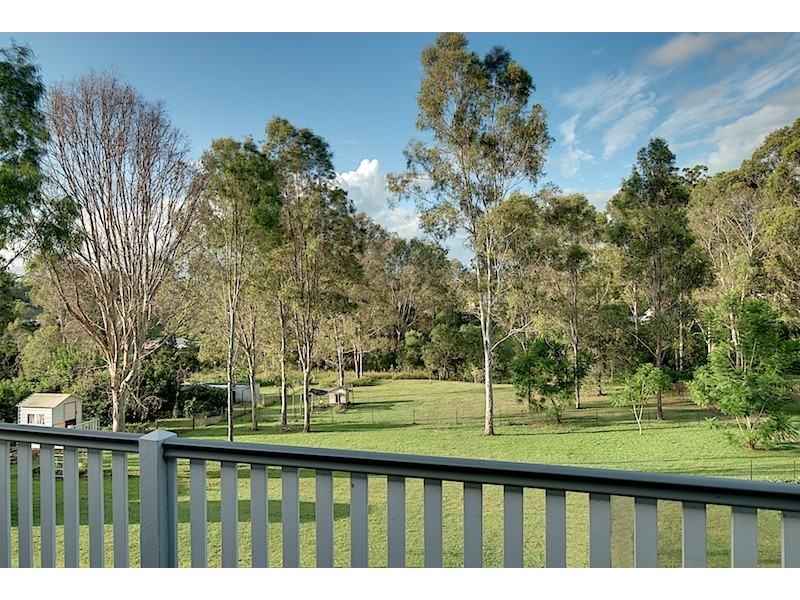 18 Oakleigh Court, Woodhill QLD 4285