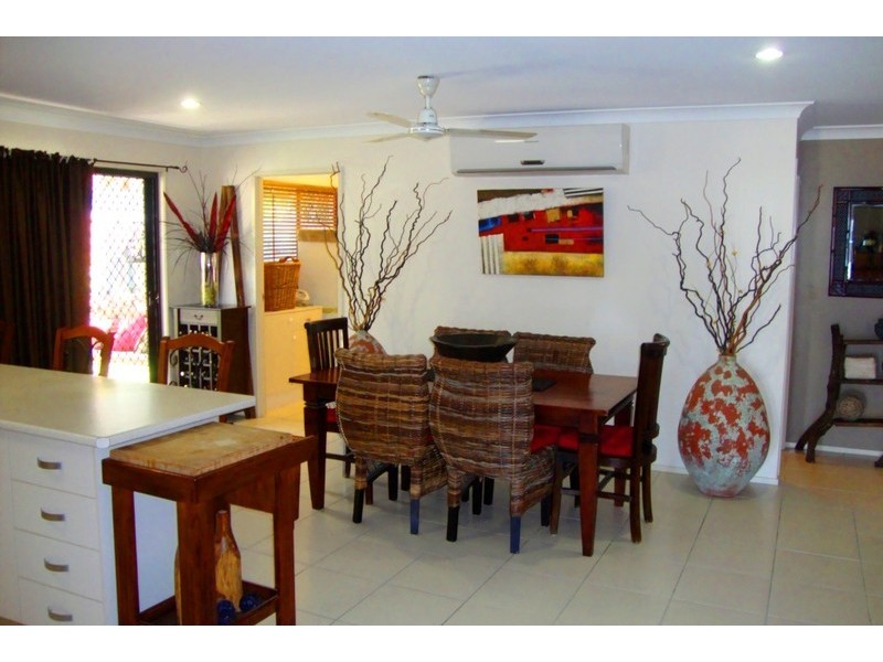 9 Sally drive, Marsden QLD 4132