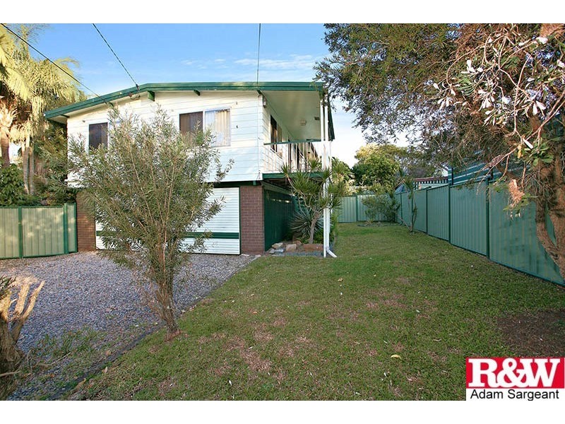15 Dehlia Street, Marsden QLD 4132