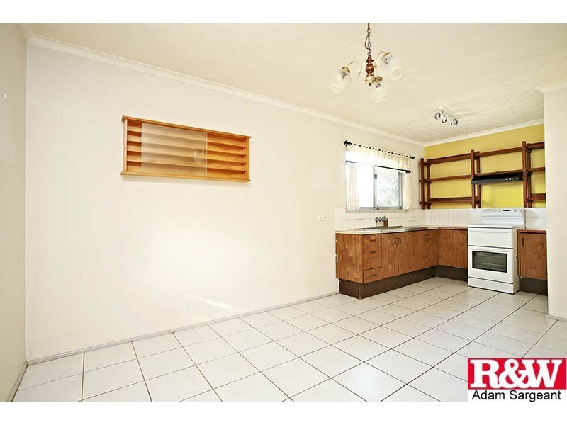 15 Dehlia Street, Marsden QLD 4132
