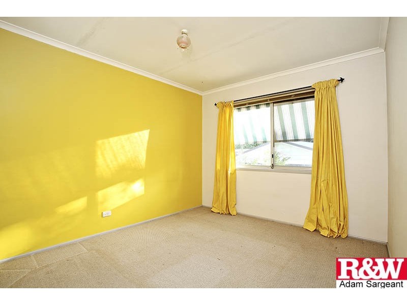 15 Dehlia Street, Marsden QLD 4132
