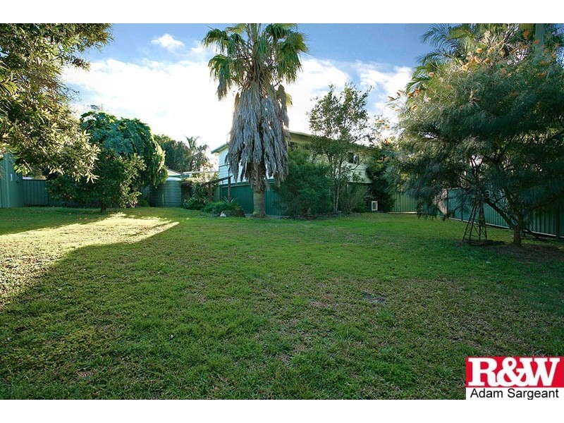 15 Dehlia Street, Marsden QLD 4132