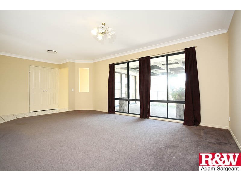 15 Robur Street, Marsden QLD 4132