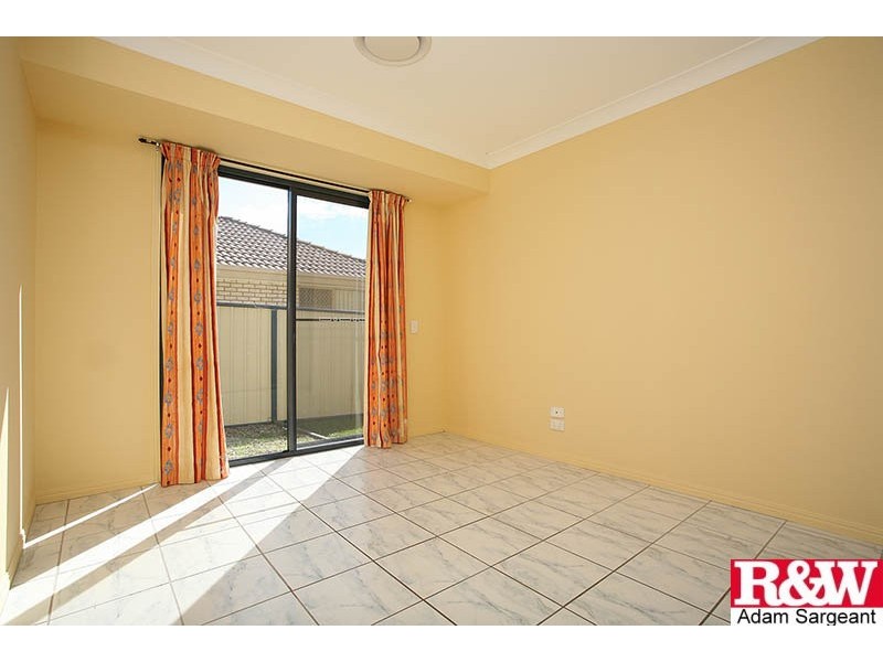 15 Robur Street, Marsden QLD 4132