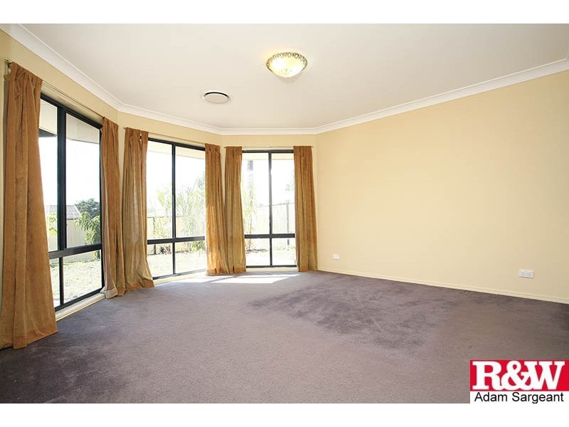 15 Robur Street, Marsden QLD 4132