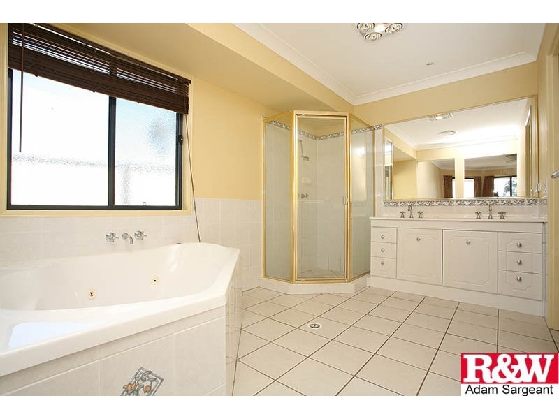 15 Robur Street, Marsden QLD 4132