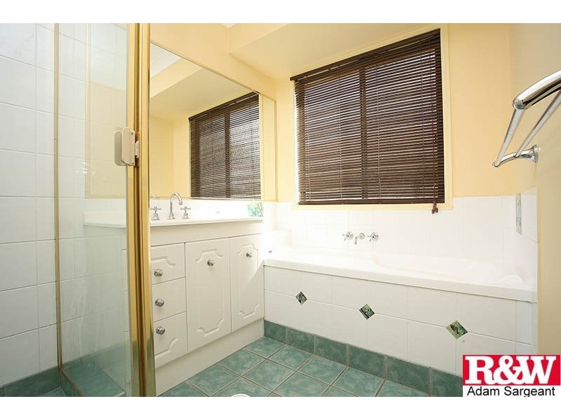 15 Robur Street, Marsden QLD 4132