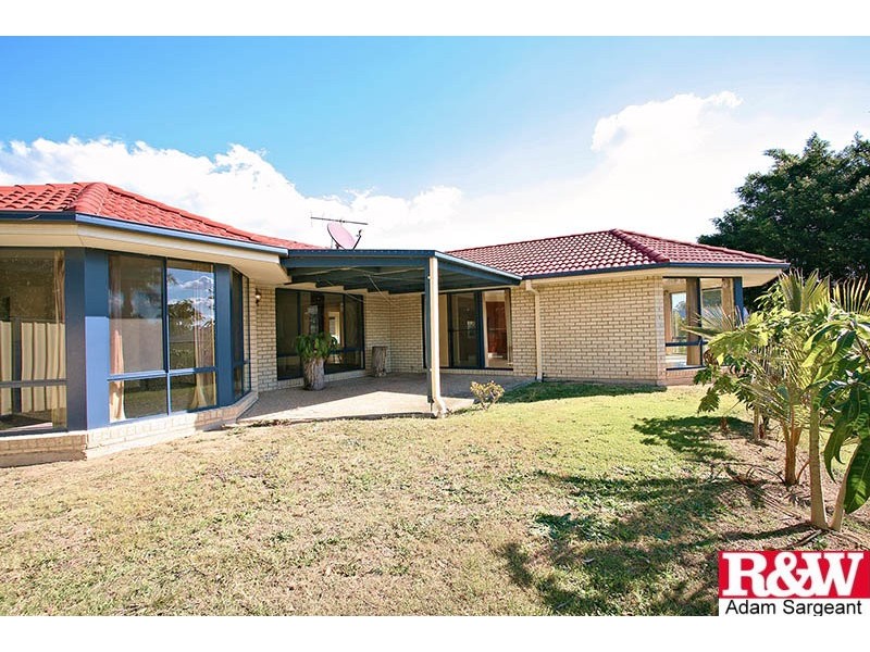 15 Robur Street, Marsden QLD 4132