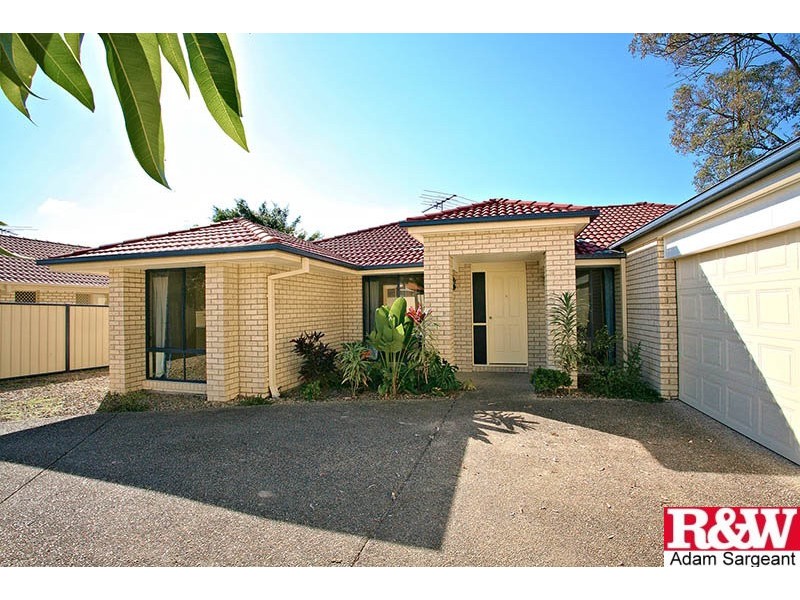 15 Robur Street, Marsden QLD 4132