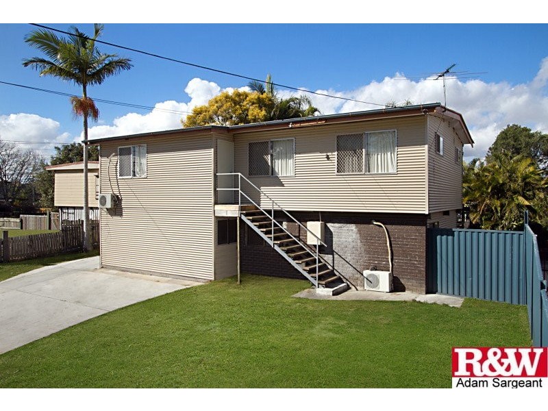 33 Coachwood Street, Crestmead QLD 4132