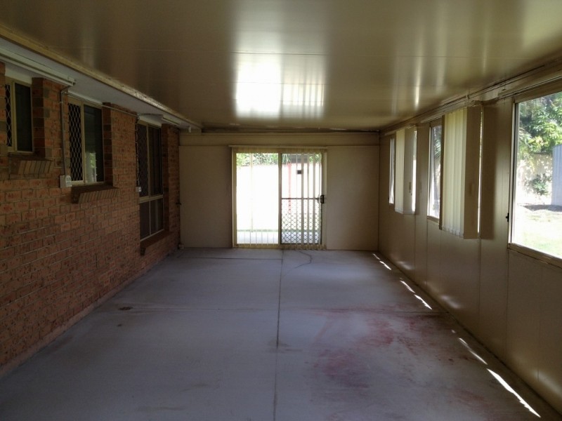 2 Allspice st, Crestmead QLD 4132