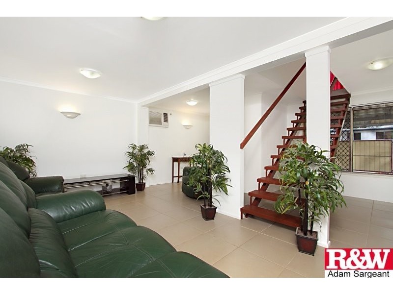 9 Heidi St, Marsden QLD 4132