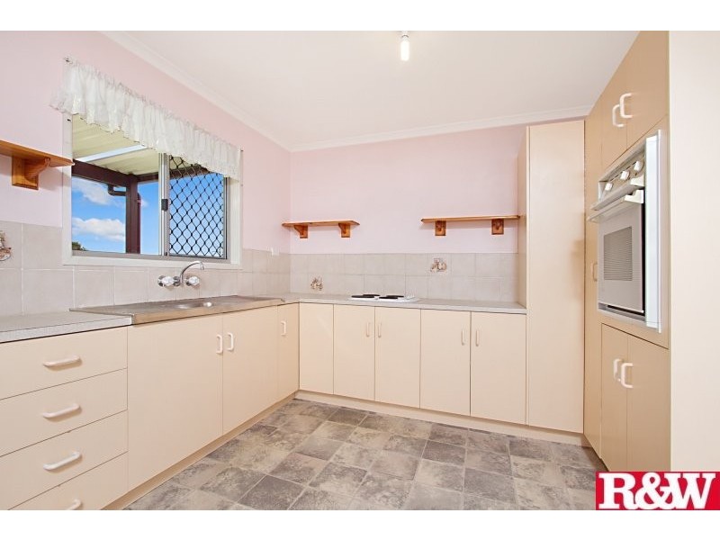 74 Trulson Drive, Crestmead QLD 4132