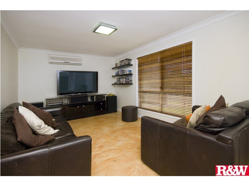 28 Wunburra Street, Waterford West QLD 4133