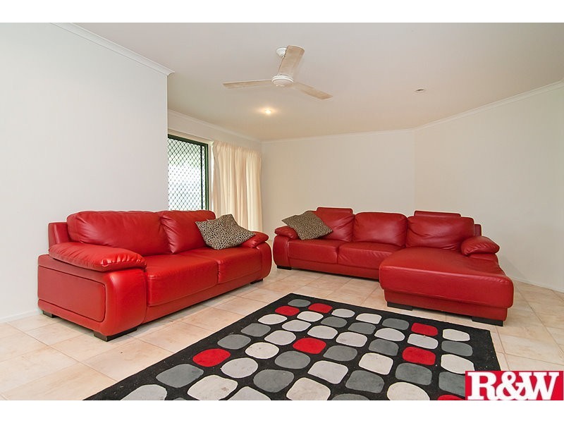 90 Macarthy Drive, Marsden QLD 4132