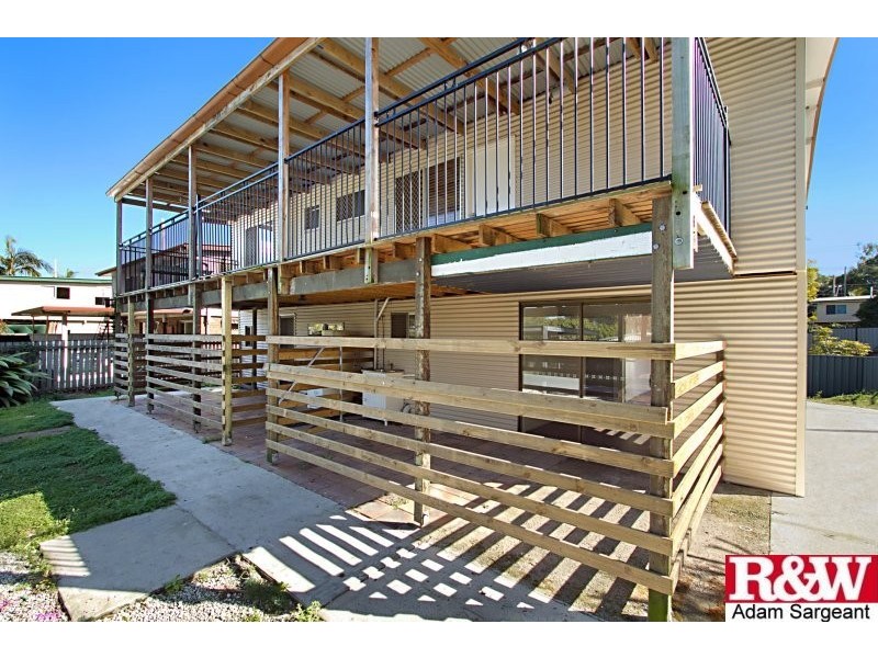 33 Coachwood St, Crestmead QLD 4132